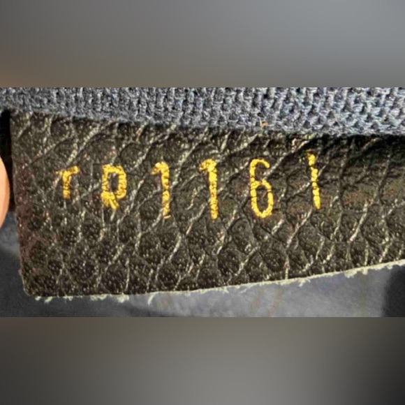 Authentic Louis Vuitton Petillante Empreinte Clutch Blue-Black | Gold Hardware - Picture 13 of 16